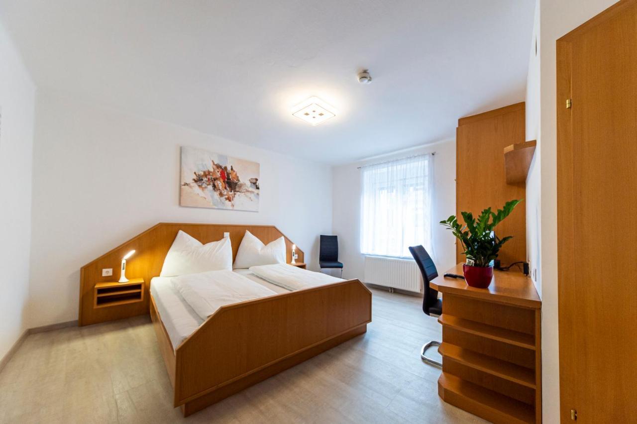 Zeltweg-Rooms Exterior photo